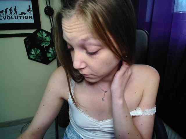 EmillyExtasy webcam