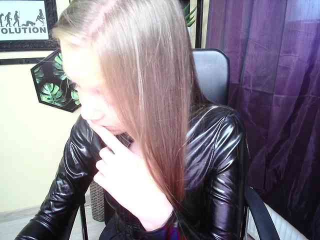 EmillyExtasy webcam