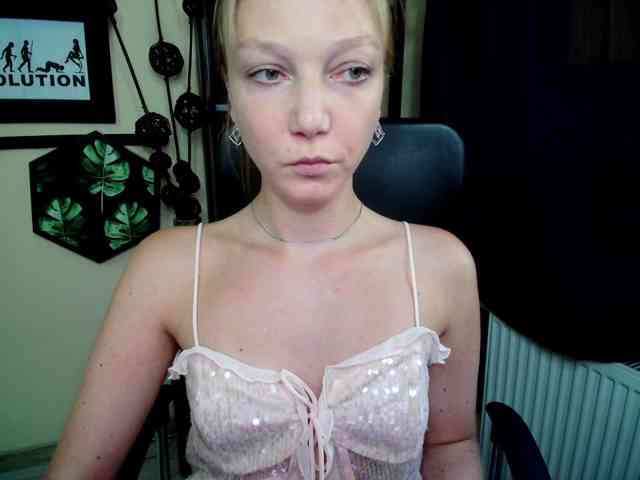 EmillyExtasy webcam