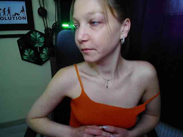 EmillyExtasy webcam