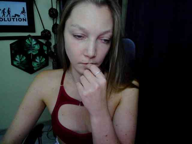EmillyExtasy webcam