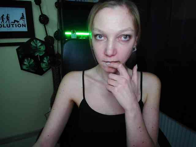 EmillyExtasy webcam