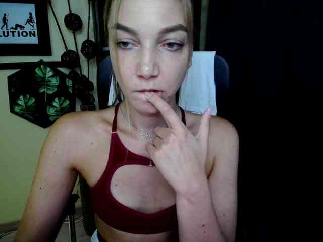 EmillyExtasy webcam
