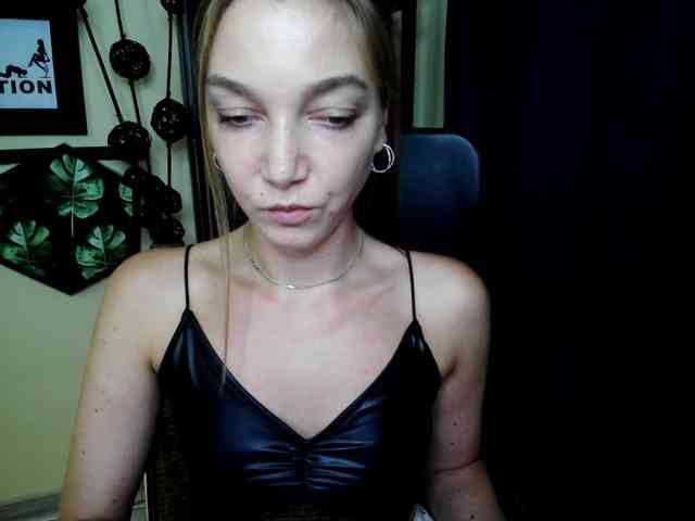 EmillyExtasy webcam