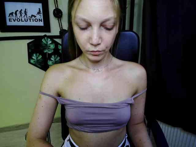 EmillyExtasy webcam