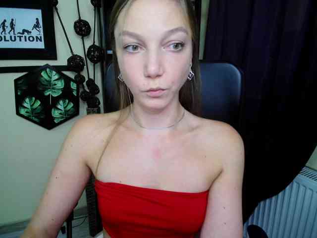 EmillyExtasy webcam