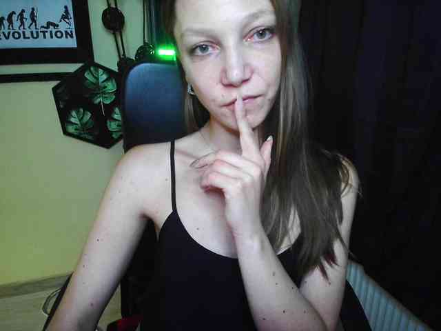 EmillyExtasy webcam