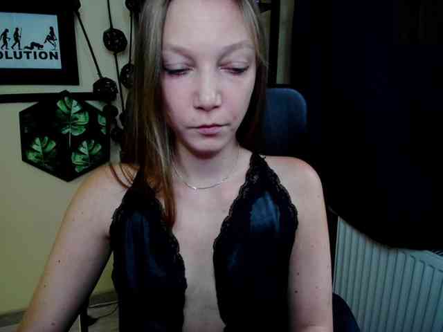 EmillyExtasy webcam