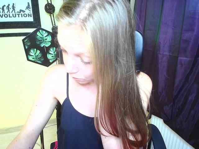 EmillyExtasy webcam