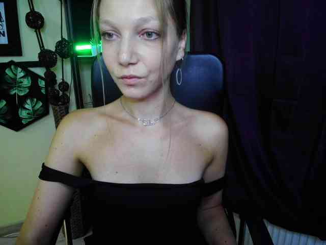 EmillyExtasy webcam