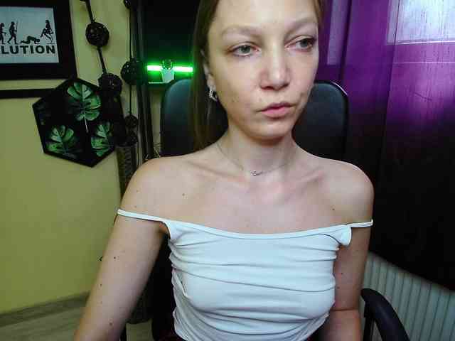 EmillyExtasy webcam