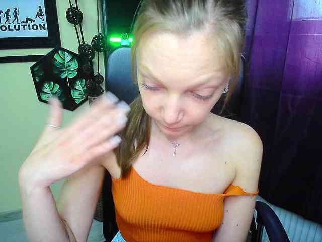 EmillyExtasy webcam