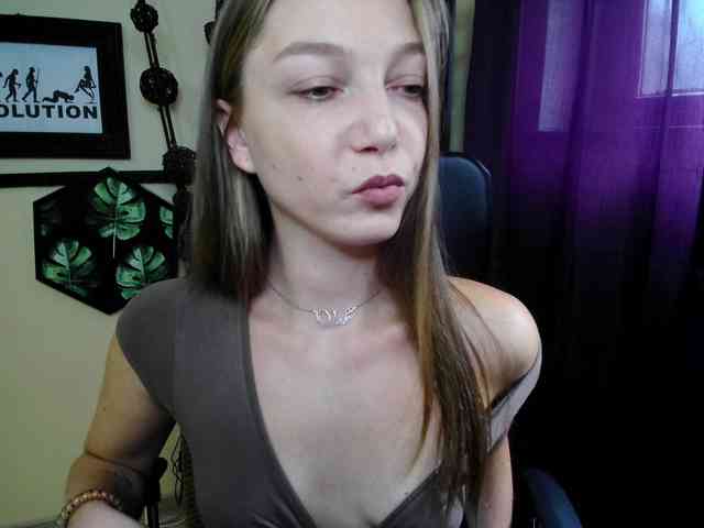 EmillyExtasy webcam
