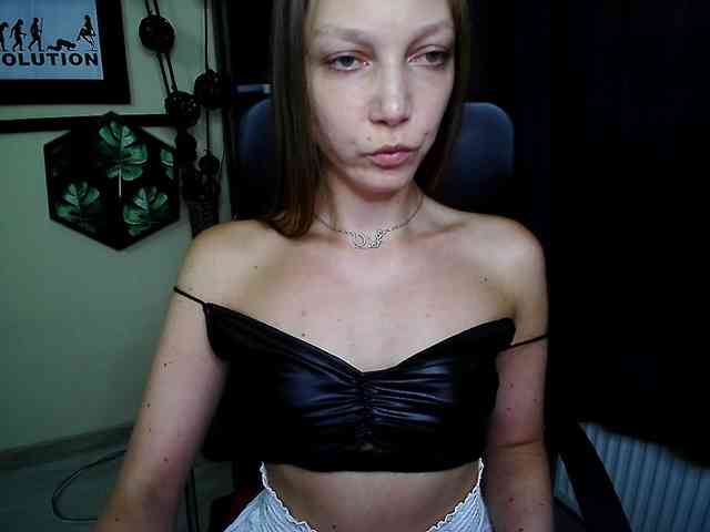 EmillyExtasy webcam