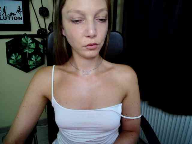 EmillyExtasy webcam