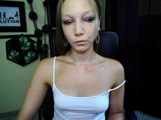 EmillyExtasy webcam