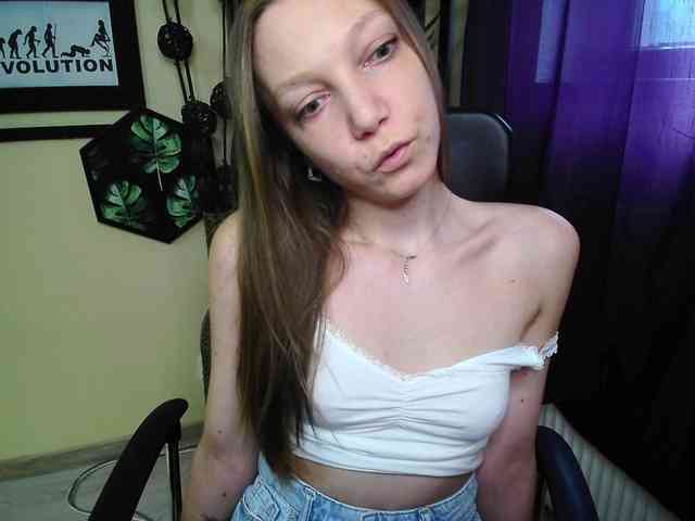 EmillyExtasy webcam