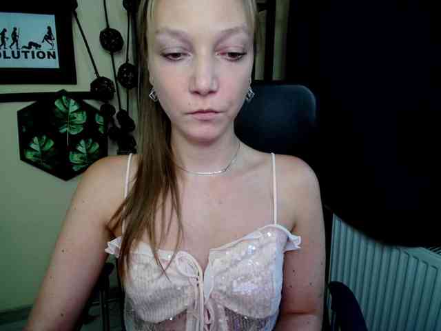 EmillyExtasy EmillyExtasy