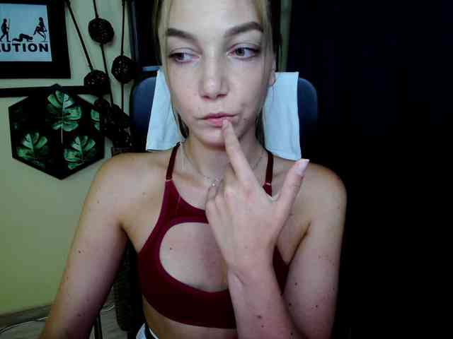 EmillyExtasy webcam