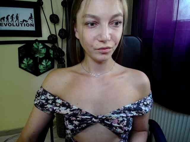 EmillyExtasy webcam