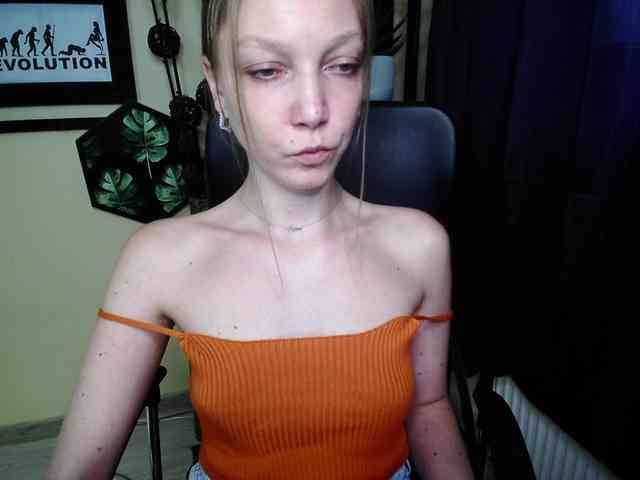 EmillyExtasy webcam