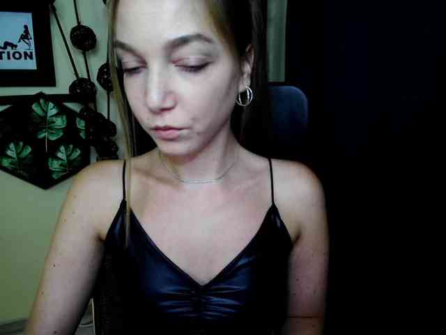 EmillyExtasy webcam