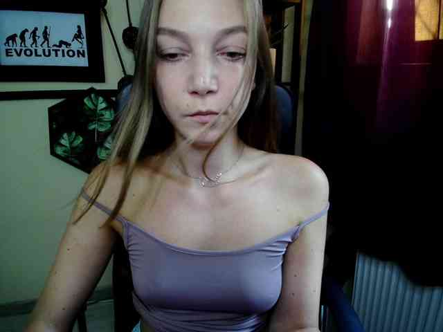 EmillyExtasy webcam