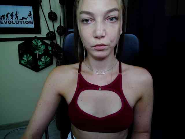 EmillyExtasy webcam