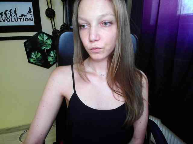 EmillyExtasy webcam