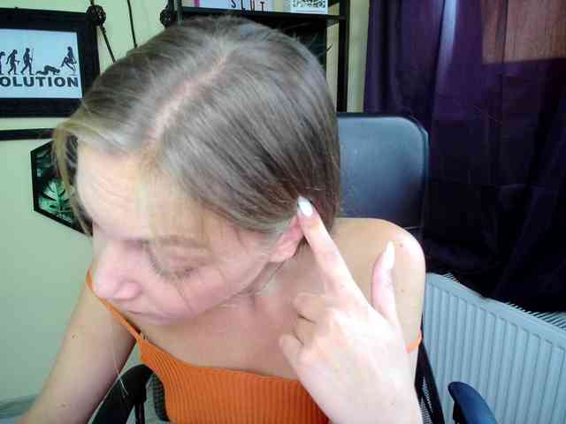 EmillyExtasy webcam