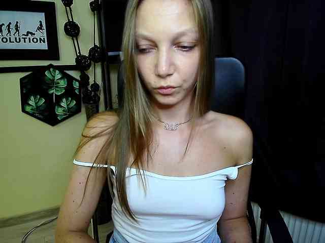 EmillyExtasy webcam