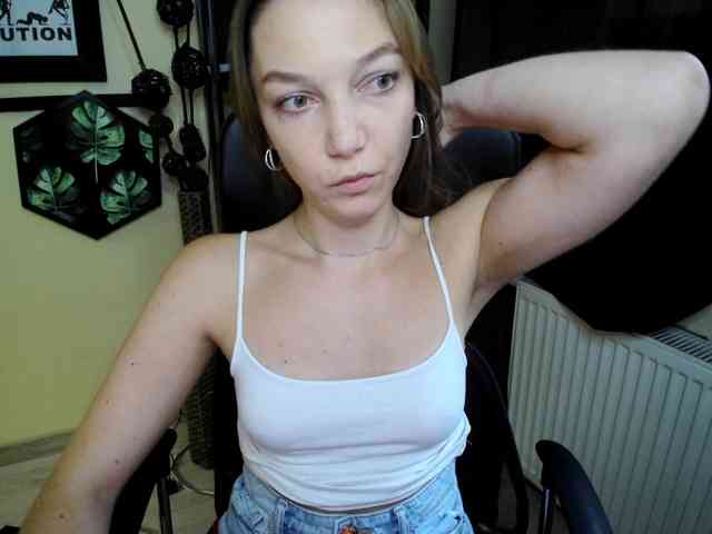 EmillyExtasy webcam