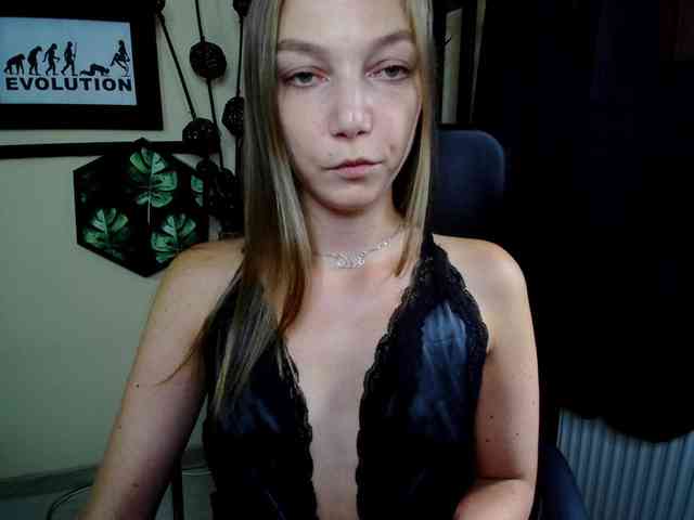EmillyExtasy webcam