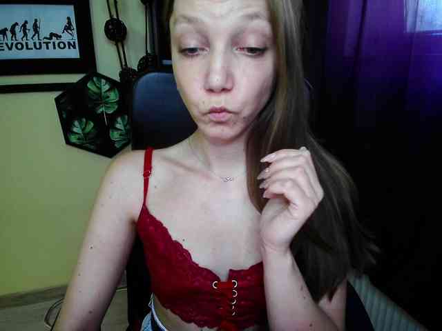 EmillyExtasy webcam