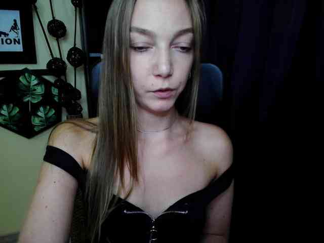 EmillyExtasy webcam