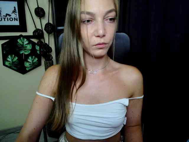 EmillyExtasy webcam