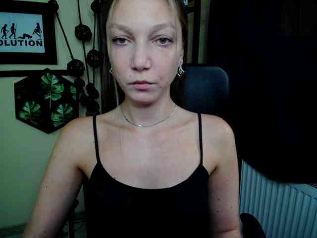 EmillyExtasy webcam