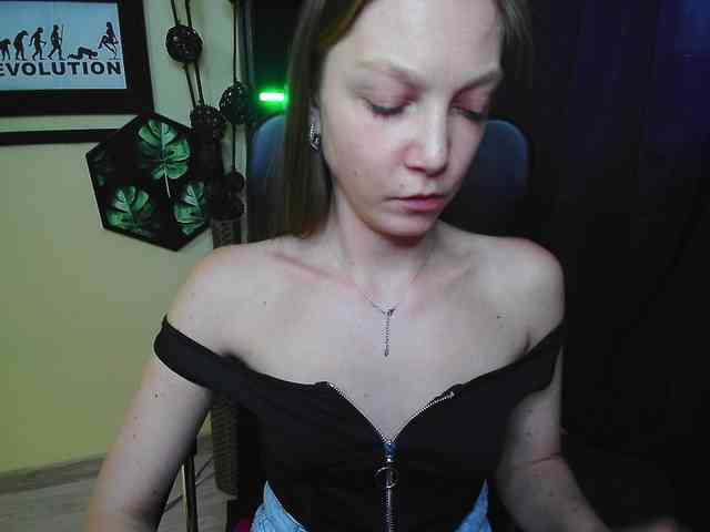 EmillyExtasy webcam