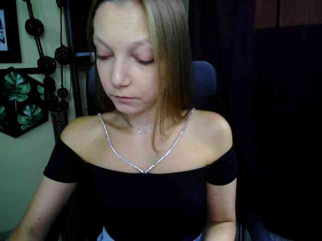 EmillyExtasy webcam