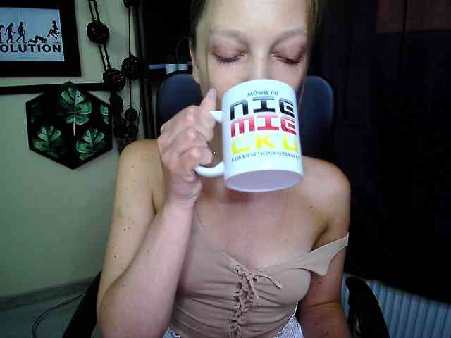 EmillyExtasy webcam