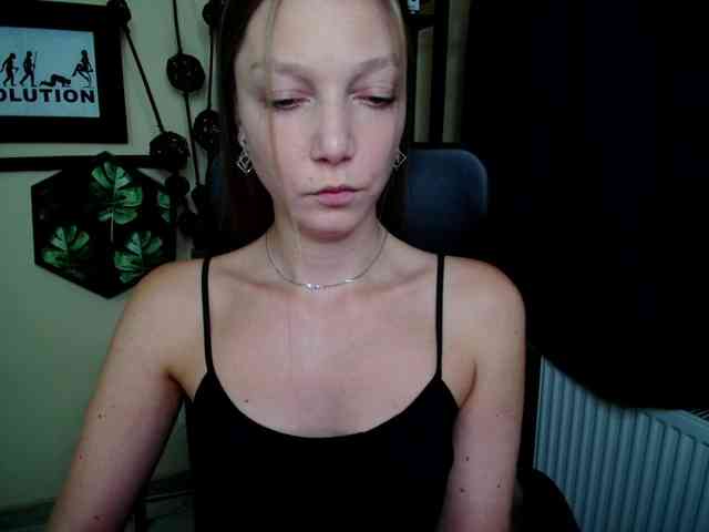 EmillyExtasy webcam