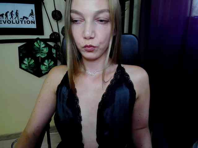 EmillyExtasy webcam