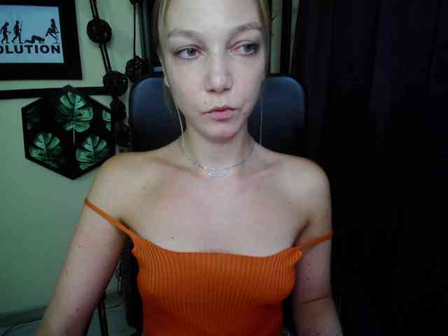 EmillyExtasy webcam