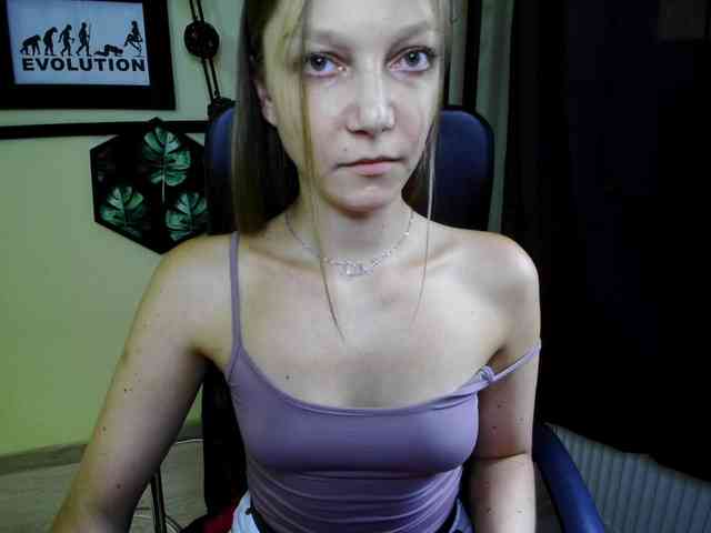 EmillyExtasy webcam