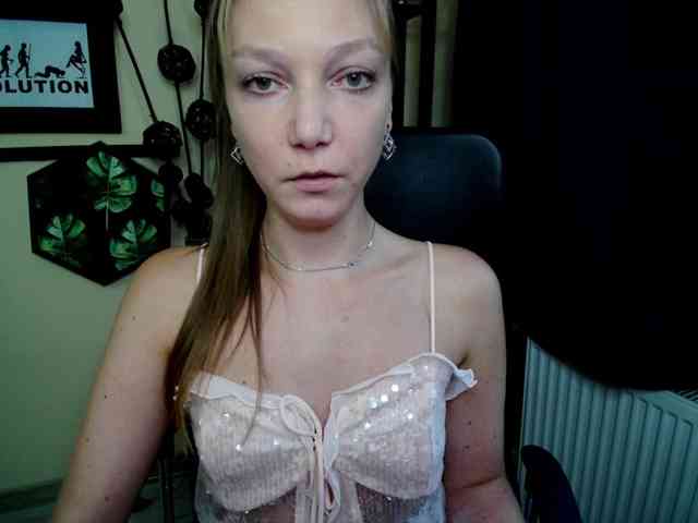 EmillyExtasy webcam