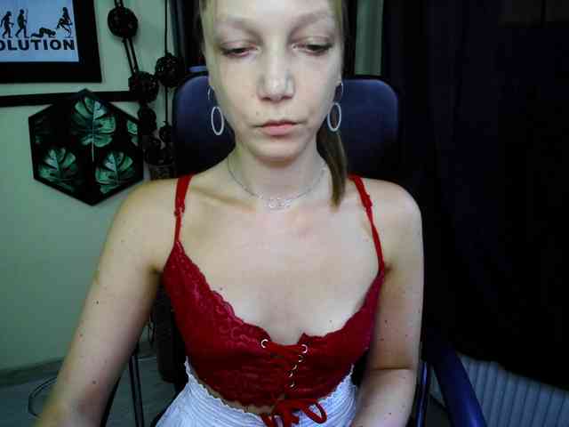 EmillyExtasy webcam