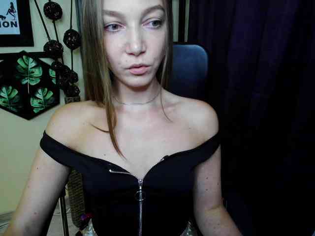 EmillyExtasy webcam