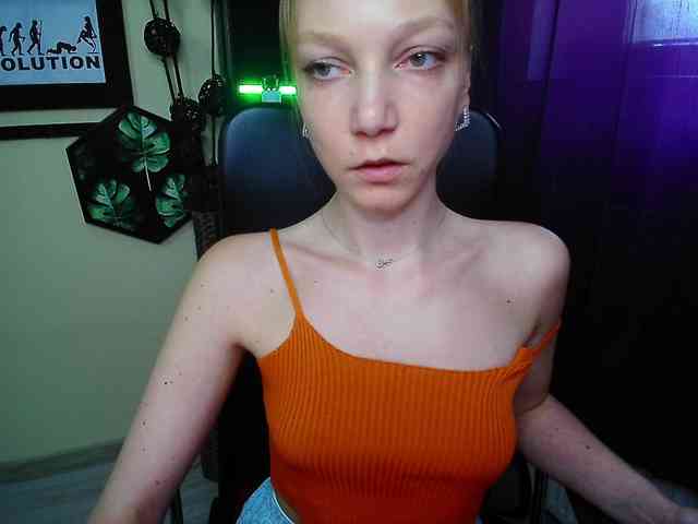 EmillyExtasy webcam