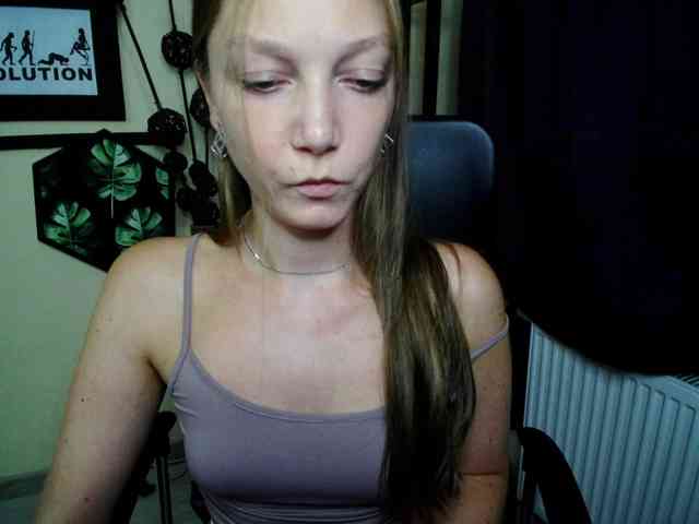 EmillyExtasy webcam