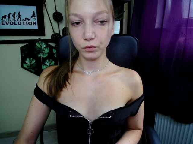 EmillyExtasy webcam